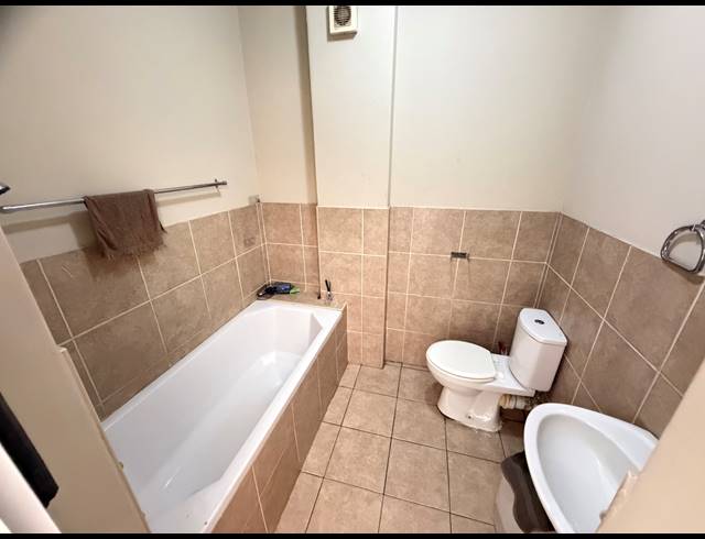2 BEDROOM APARTMENT FOR SALE IN MOUNTAIN VIEW